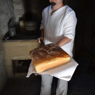 Prezentacja chleba oraz pieca