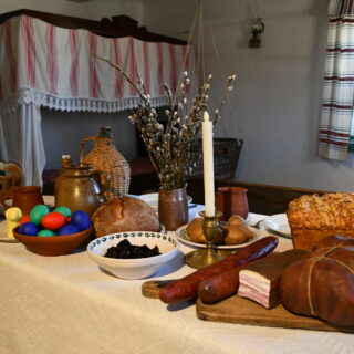 Świętowanie na Mazurach - wystawa w chałupie ze wsi Gązwa